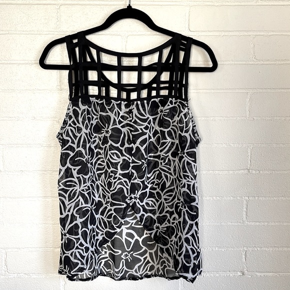 🦋3/40 CANDY COUTURE Sheer Lattice Trim Tank Top (L) - Picture 4 of 16